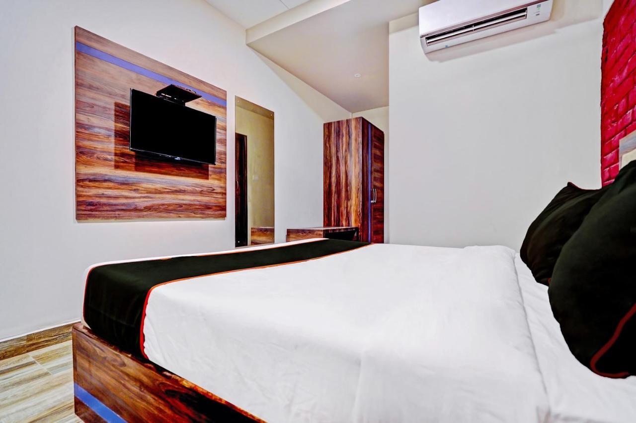 Hotel Super Collection O Kalinga Bapuji Nagar Bhubaneswar Exterior foto